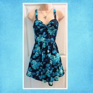 Forever 21 Navy & Blue Floral Sun Dress